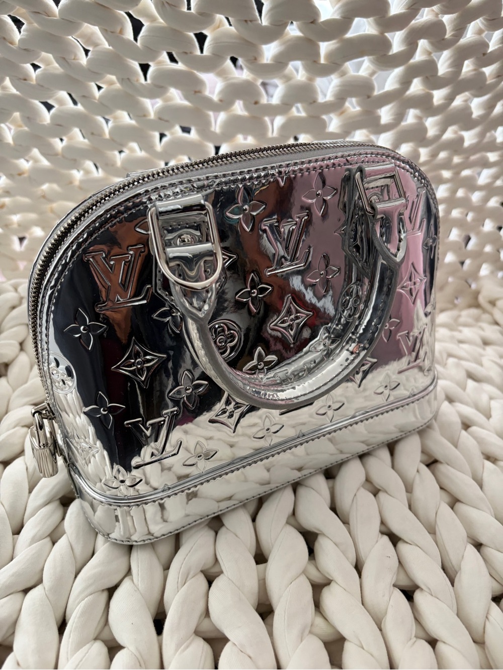 Louis Vuitton Alma BB